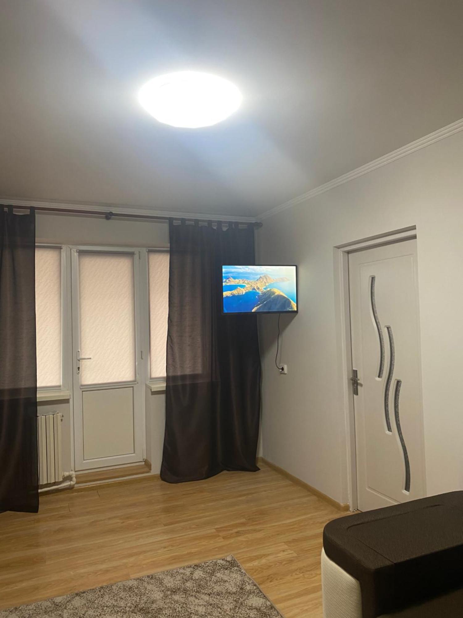 Apartament Str Grenoble 基希讷乌 外观 照片